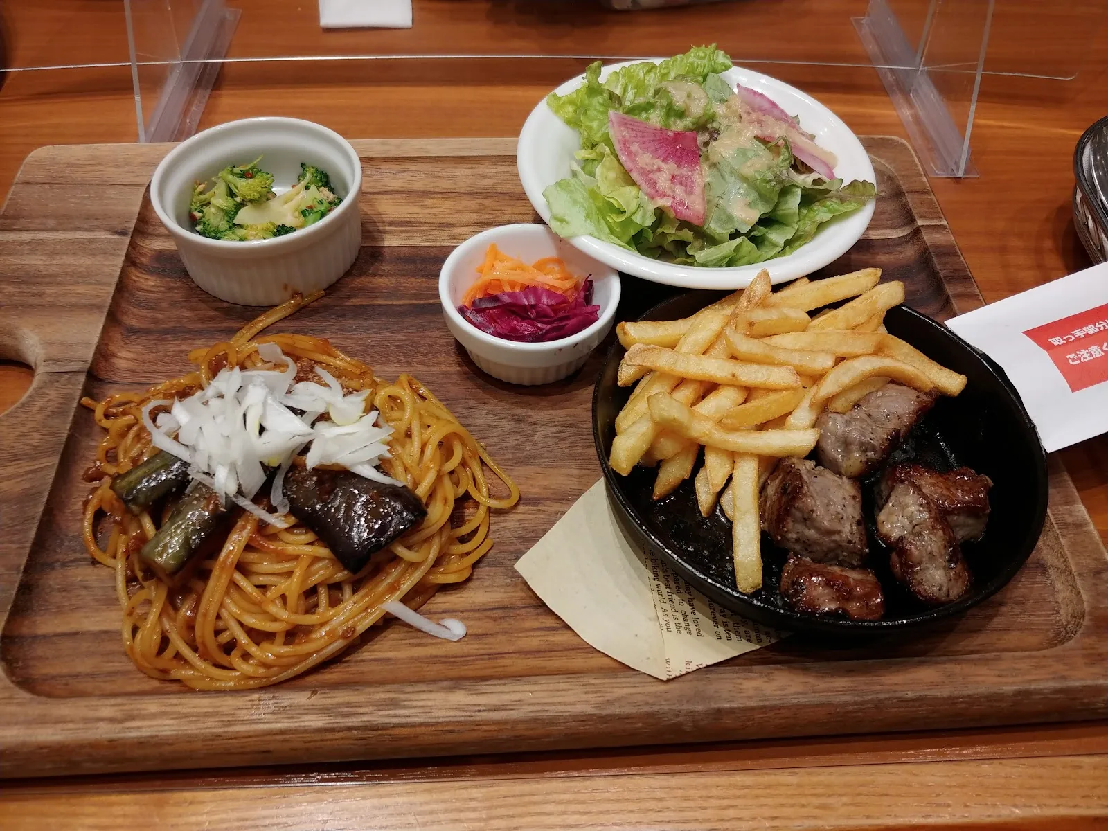 ベッラベ〜ラ 錦糸町店 · 12